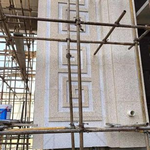 佛山 黄金麻花岗岩别墅外墙干挂回纹造型效果