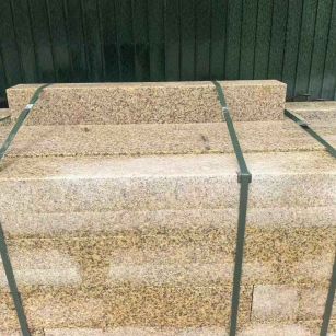 佛山 黄金麻花岗岩石材机切面栏杆料半成品