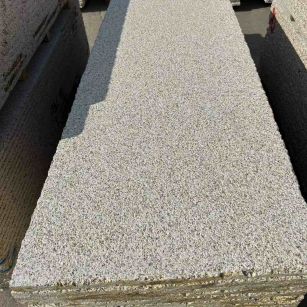 佛山 黄金麻花岗岩荔枝面毛板，半成品