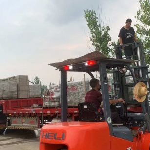 佛山 黄金麻冰裂纹，地铺石装车