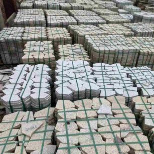 佛山 黄金麻白麻花岗岩荔枝面地铺石(冰裂纹)