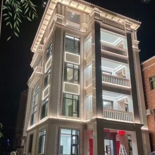 佛山 芝麻白花岗岩别墅外墙夜间效果