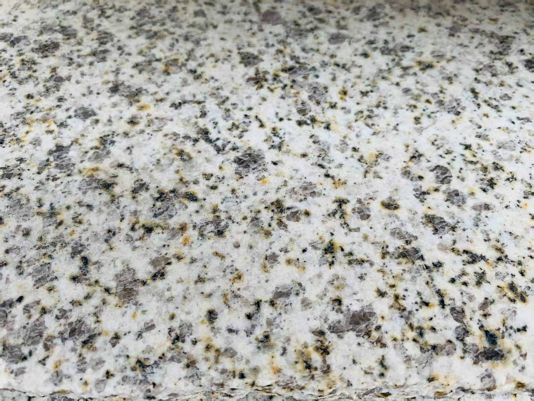 佛山 黄金麻花岗岩石材浅黄光面