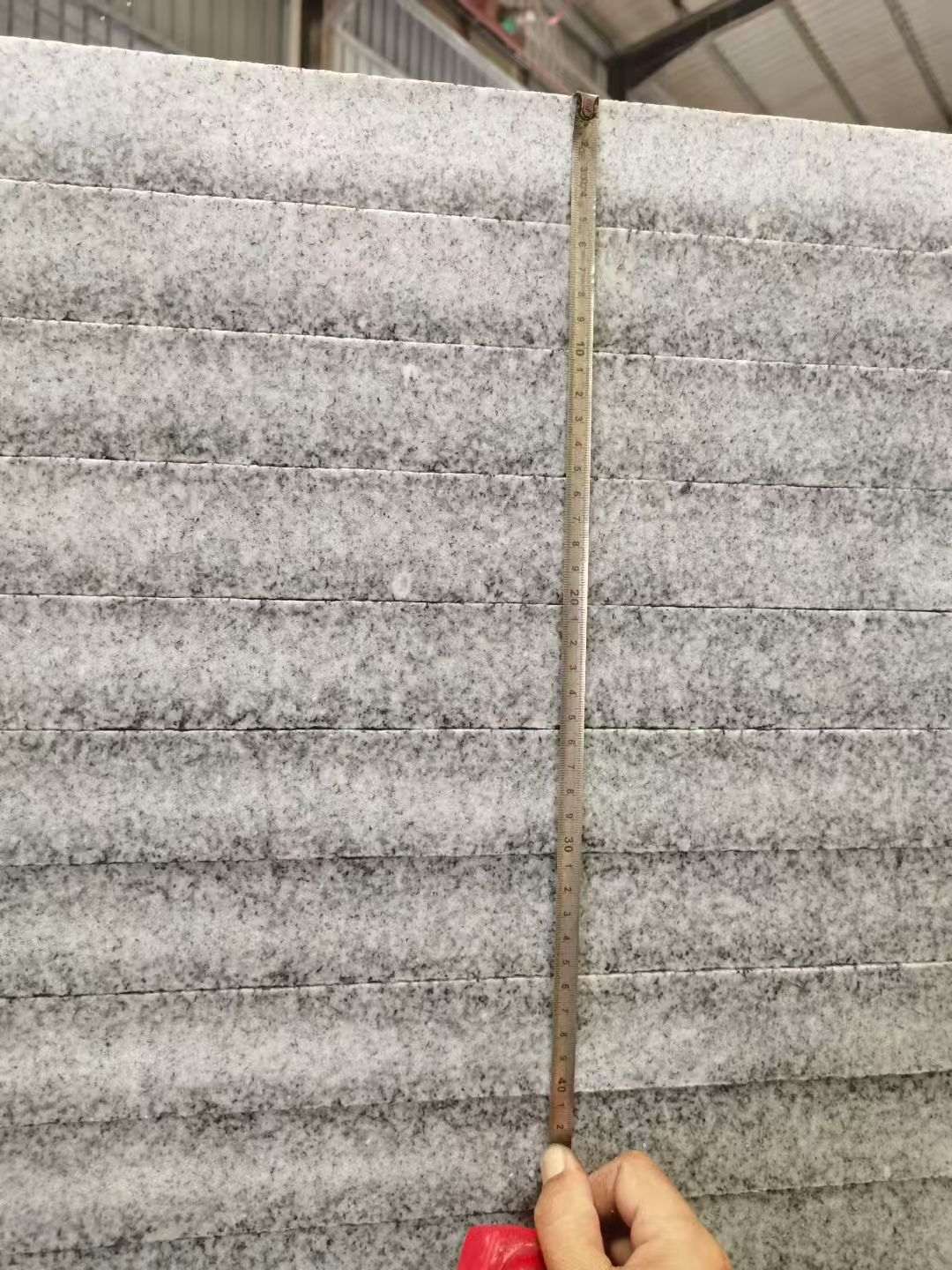 佛山 芝麻白火烧成品厚薄均匀，B料价格接近A料质量