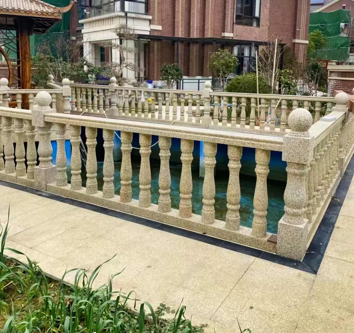 佛山黄金麻花岗岩石材栏杆，扶手，将军柱，花瓶柱