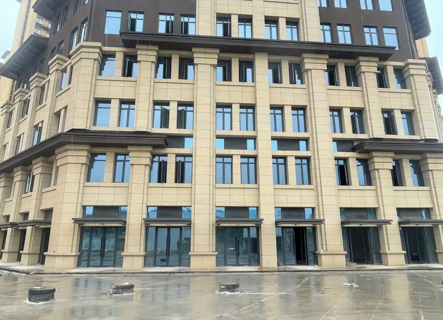 佛山 黄金麻花岗岩荔枝面小区外墙干挂