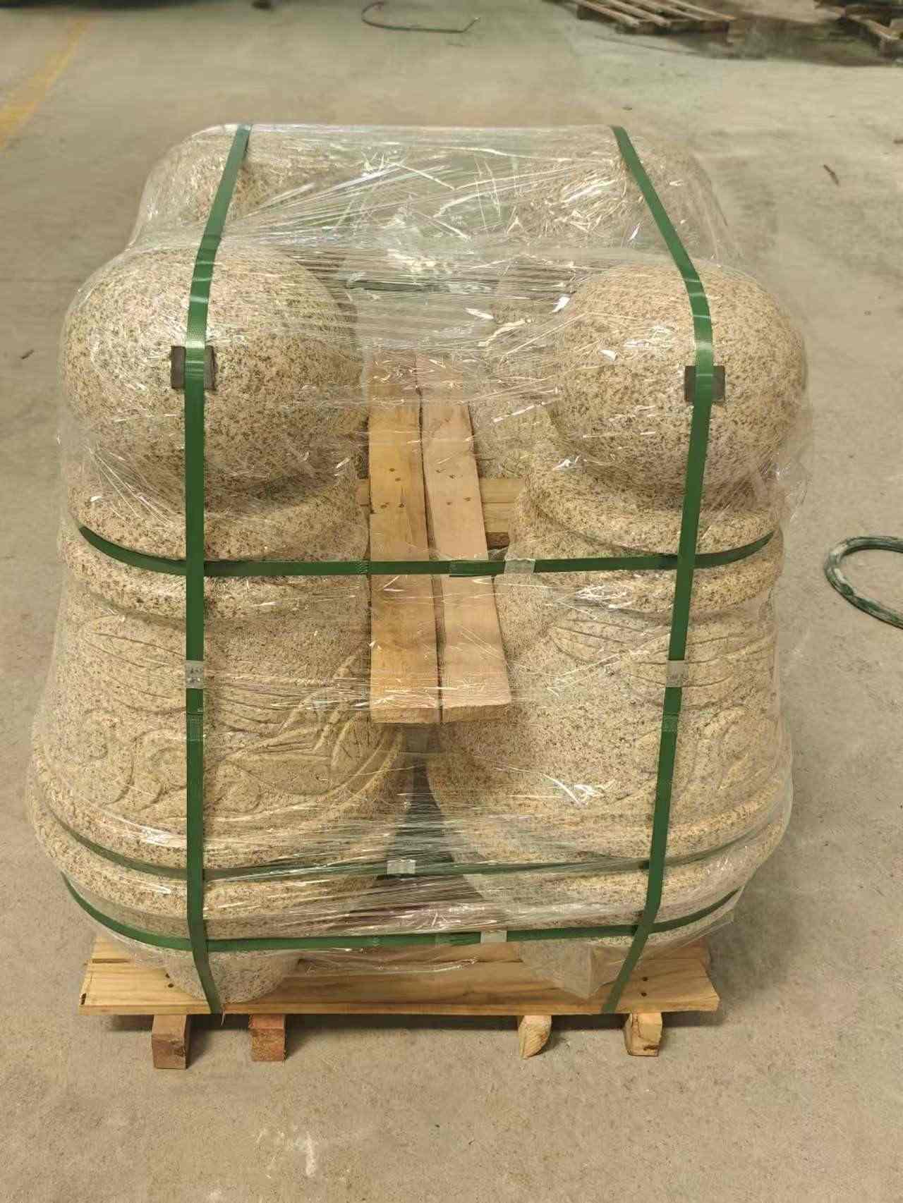 佛山 黄金麻异形定制雕花——棒棒糖挡车柱