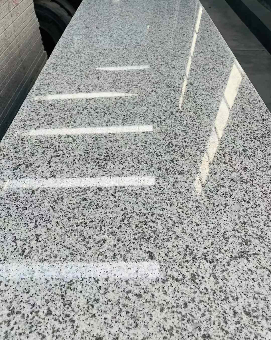 佛山 白麻花岗岩光面毛板