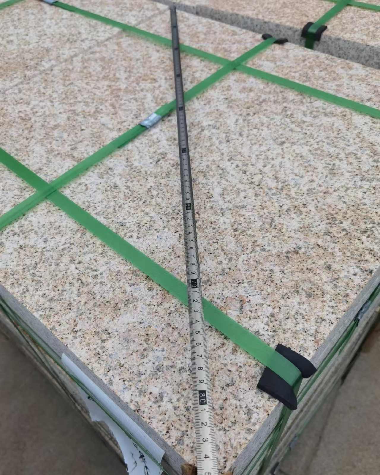 佛山 黄金麻火烧面地铺石