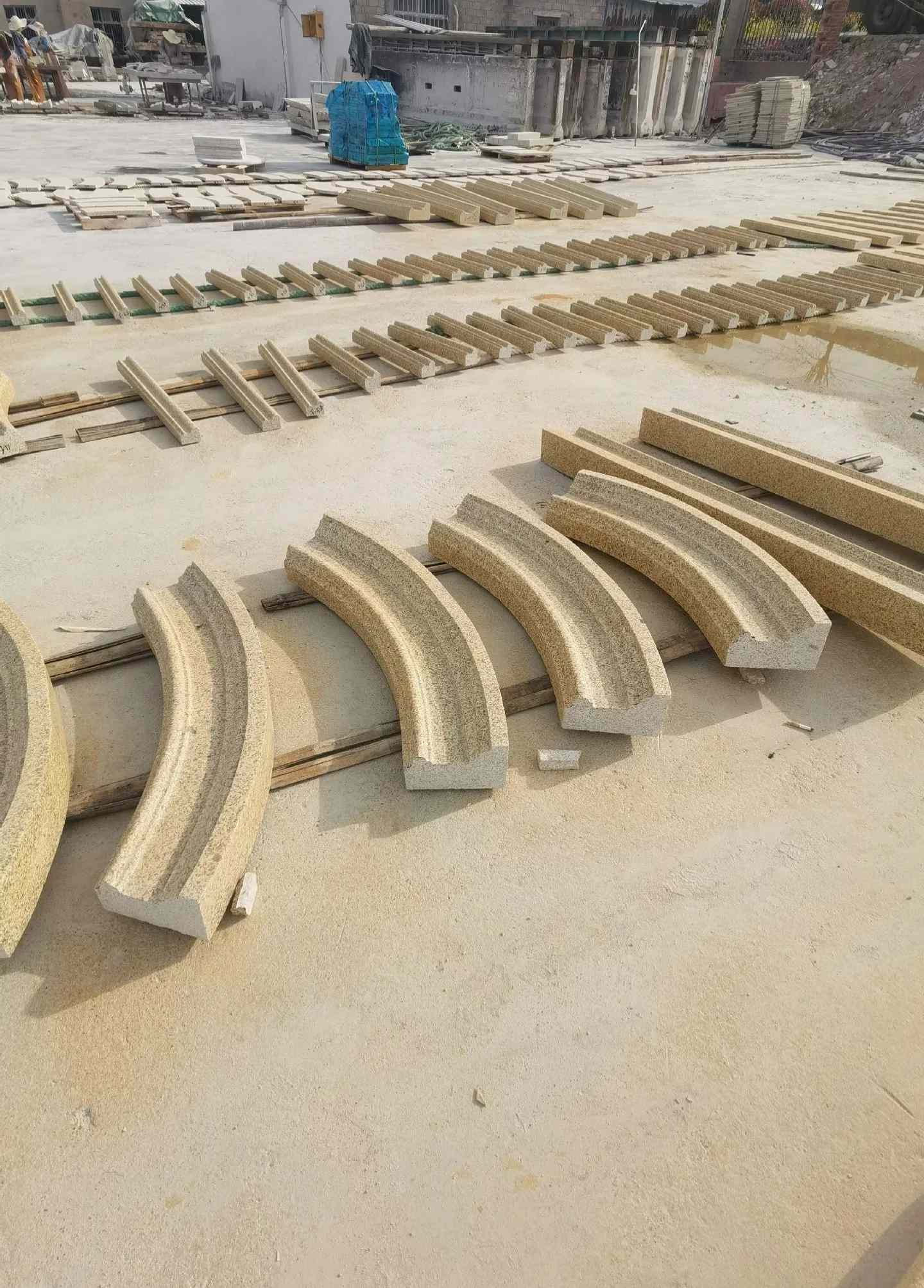 佛山 黄金麻花岗岩别墅线条